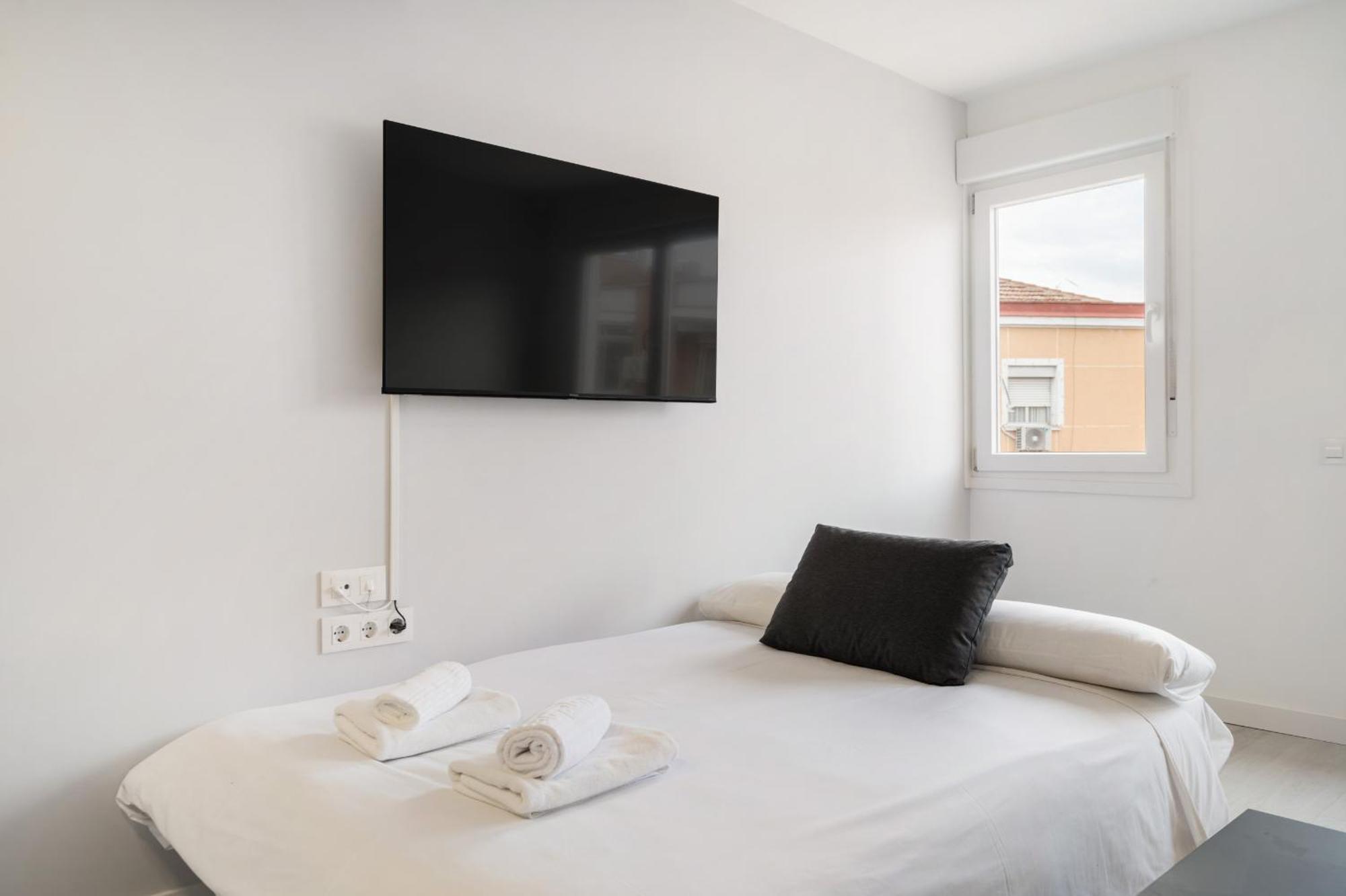 Madrid Riverside Studios Con Parking Incluido Alquiler Temporal Exterior foto